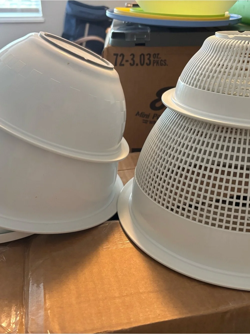 The Pampered Chef White Plastic Nesting Bowls/Colanders with Lid - Embossed Logo